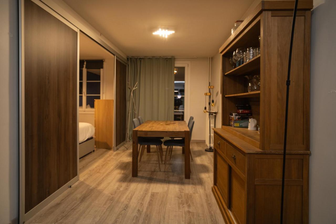 Joli T2 Proche Du Metro Avec Vue Tour Eiffel Appartement Issy-les-Moulineaux Buitenkant foto