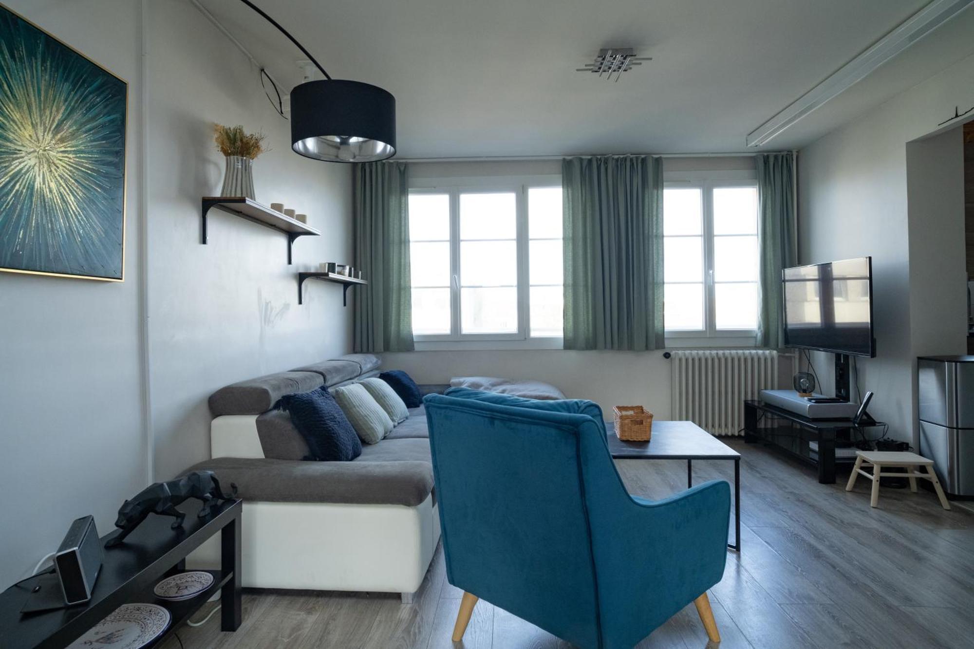 Joli T2 Proche Du Metro Avec Vue Tour Eiffel Appartement Issy-les-Moulineaux Buitenkant foto